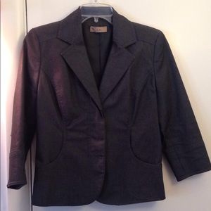 i.e. Dark gray/black blazer